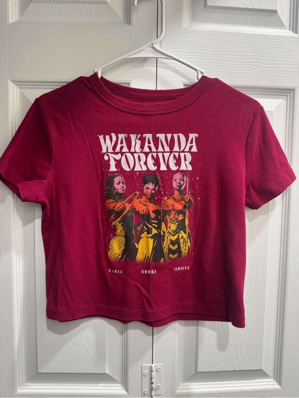 Wakanda Forever Girls' Graphic Tee - Deep Burgundy